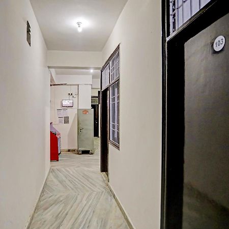 Spot On Raj Hotel Vip Near Worlds Of Wonder Kālkāji Devi المظهر الخارجي الصورة