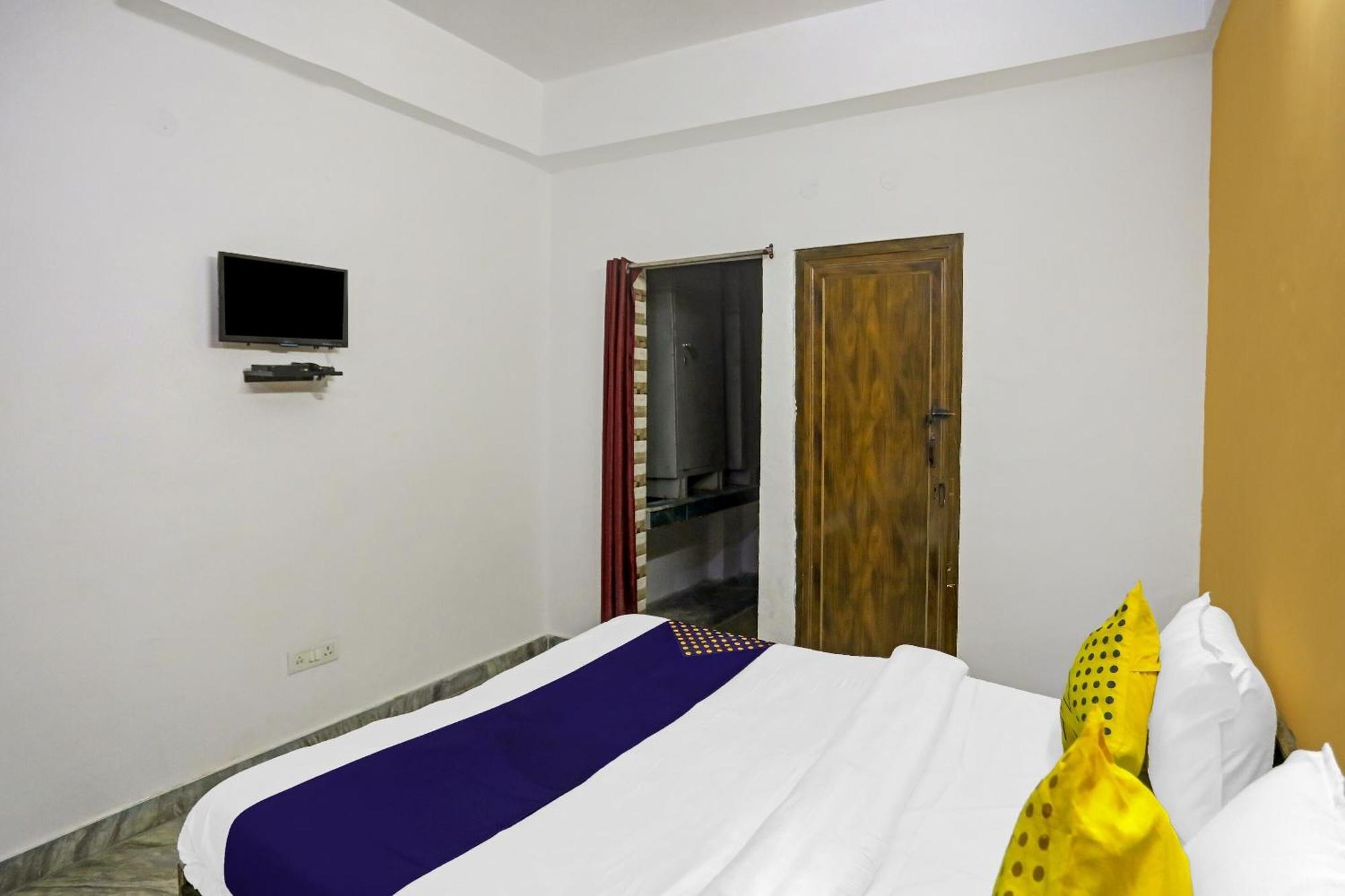 Spot On Raj Hotel Vip Near Worlds Of Wonder Kālkāji Devi المظهر الخارجي الصورة