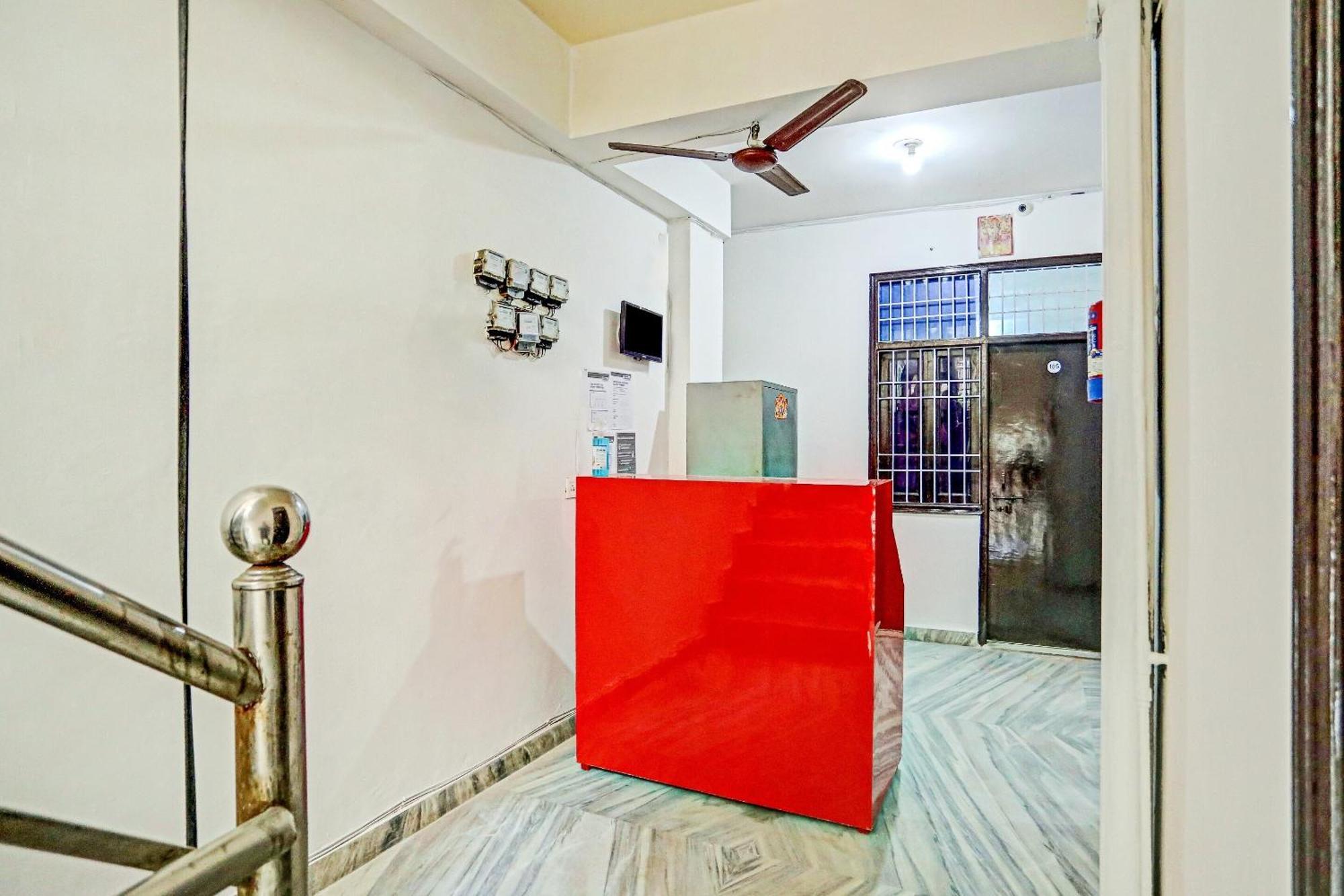 Spot On Raj Hotel Vip Near Worlds Of Wonder Kālkāji Devi المظهر الخارجي الصورة