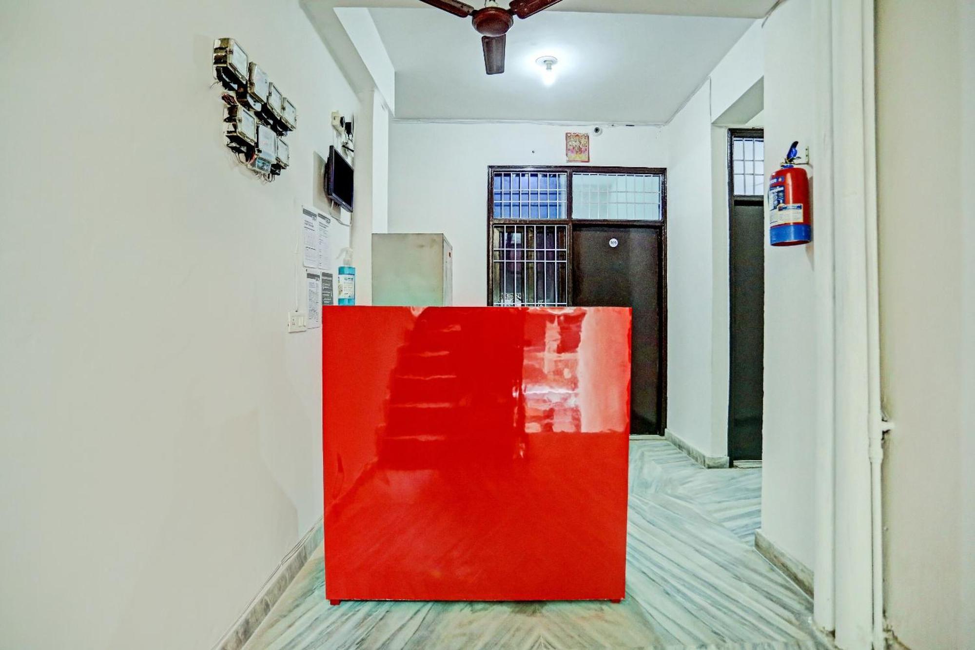 Spot On Raj Hotel Vip Near Worlds Of Wonder Kālkāji Devi المظهر الخارجي الصورة