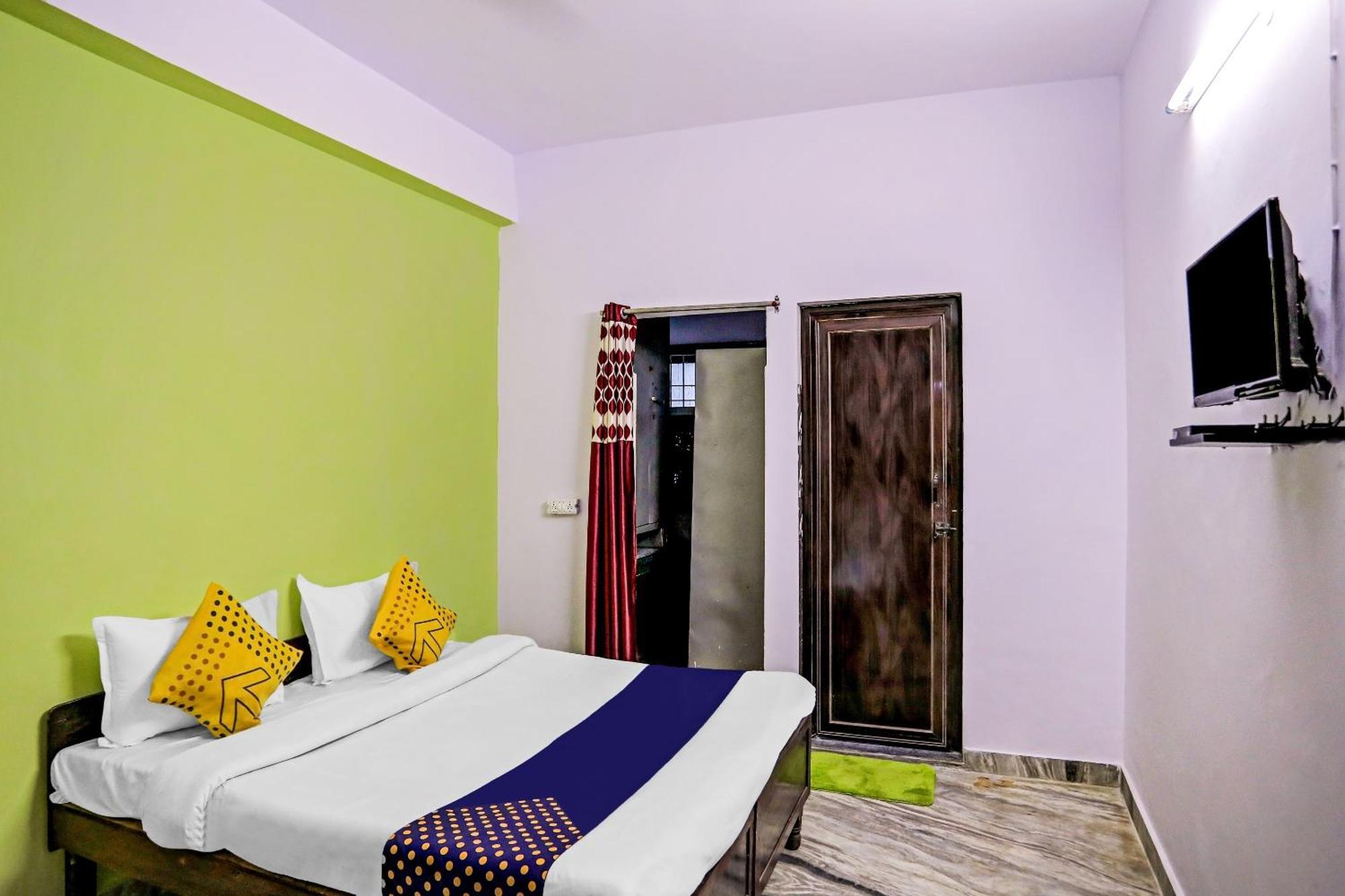 Spot On Raj Hotel Vip Near Worlds Of Wonder Kālkāji Devi المظهر الخارجي الصورة